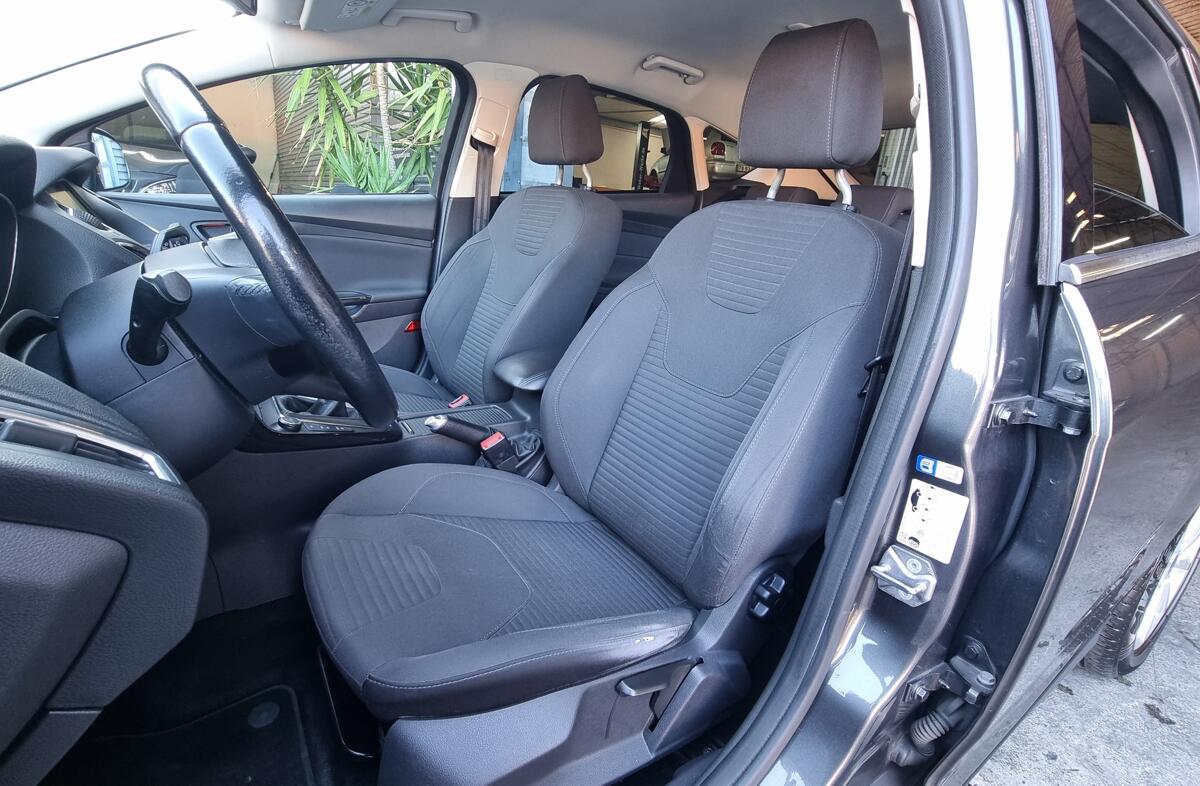 FORD Focus 1.5 TDCi EcoBlue Titanium