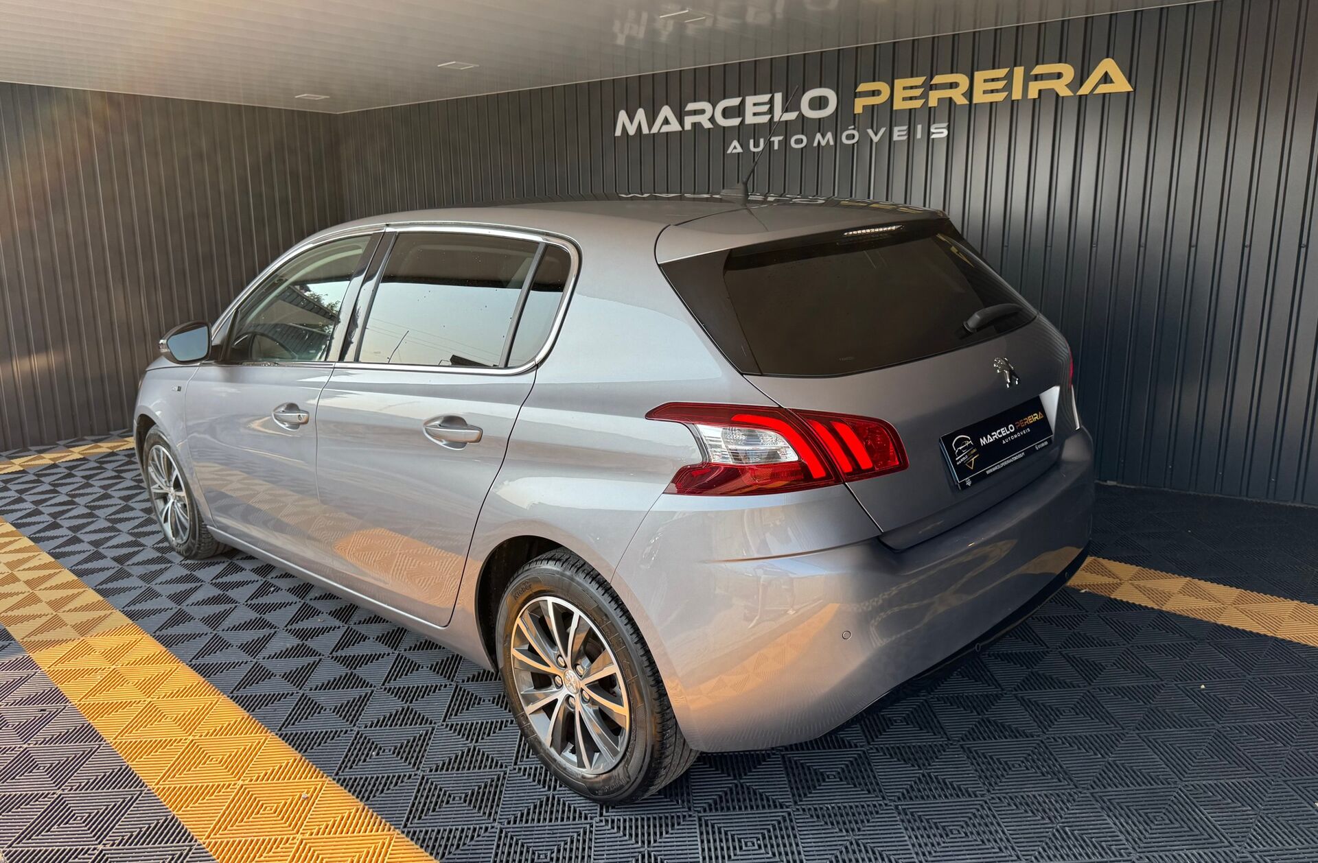 PEUGEOT 308 2.0 BlueHDi Allure EAT6