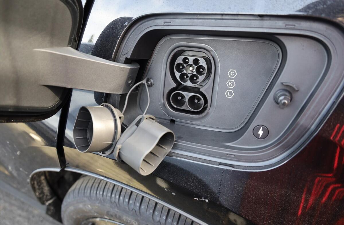 VOLVO EX30 69 kWh Single Motor Extended Range Ultra