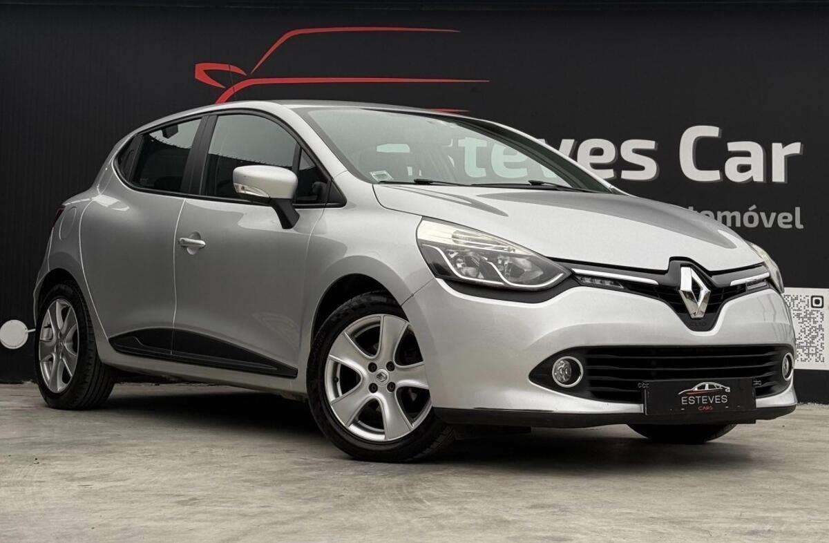 RENAULT Clio 0.9 TCE Limited