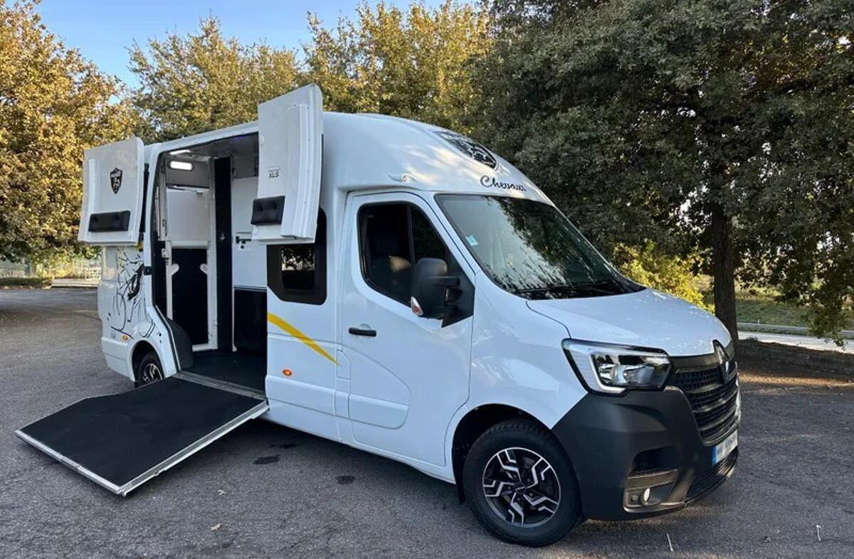 RENAULT Master 2.3 dCi L2 3.5T