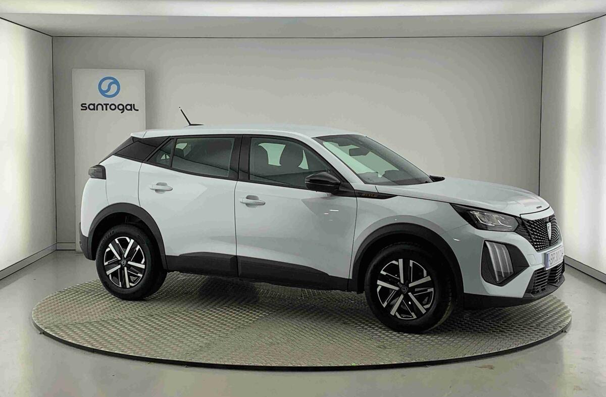 PEUGEOT 2008 1.2 PureTech Style