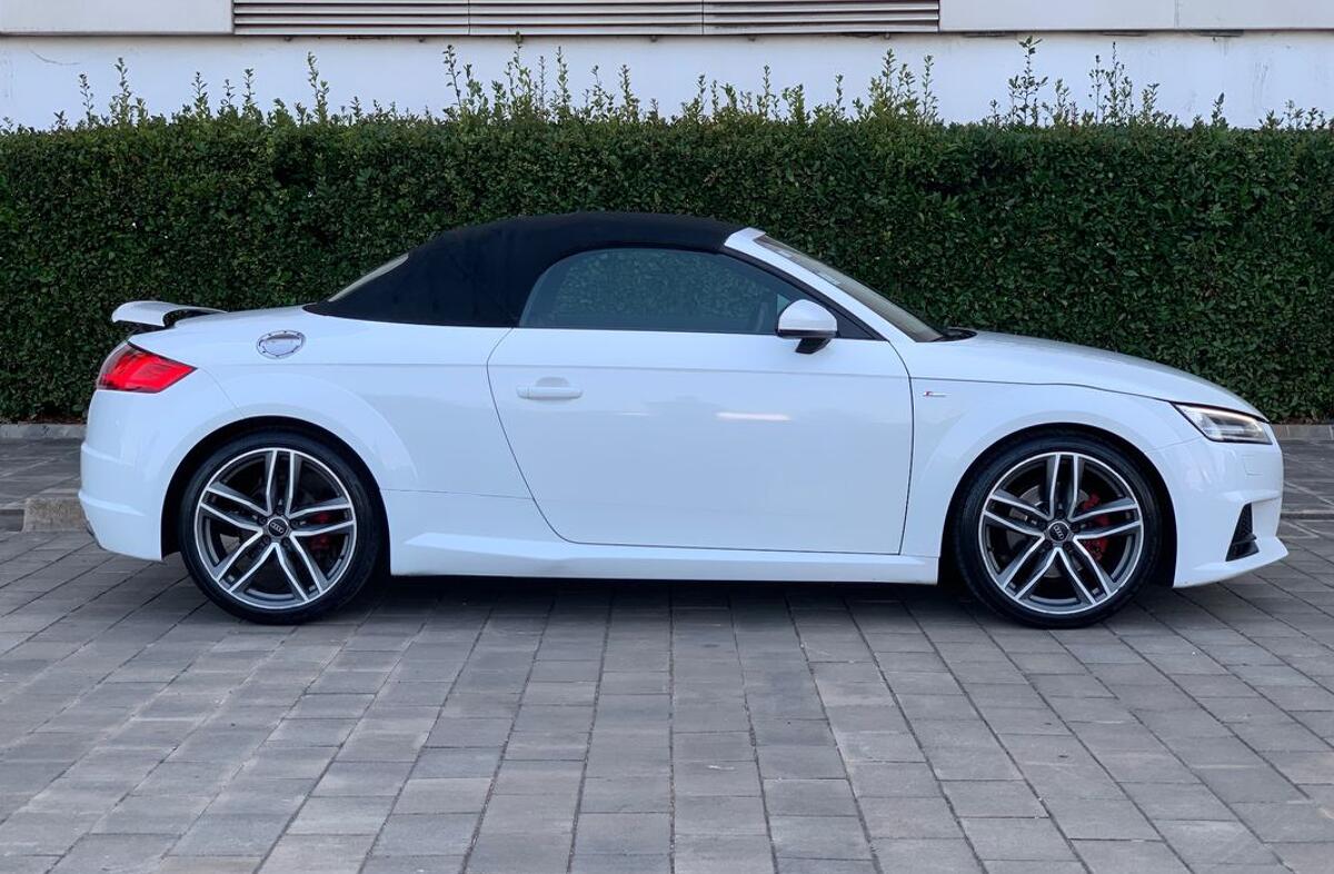 AUDI TT 2.0 TDi S-line
