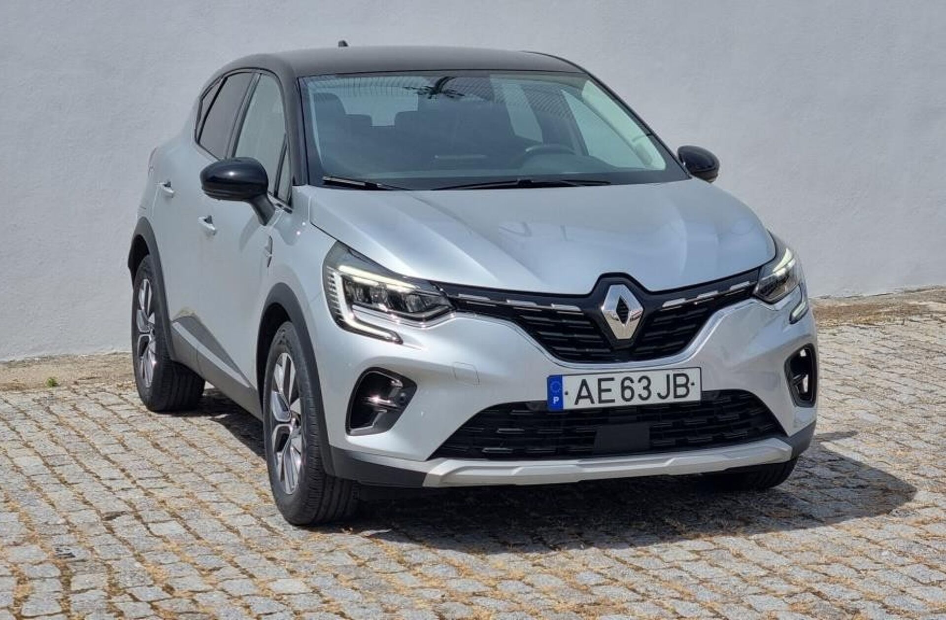 RENAULT Captur 1.6 E-Tech Plug-In Exclusive