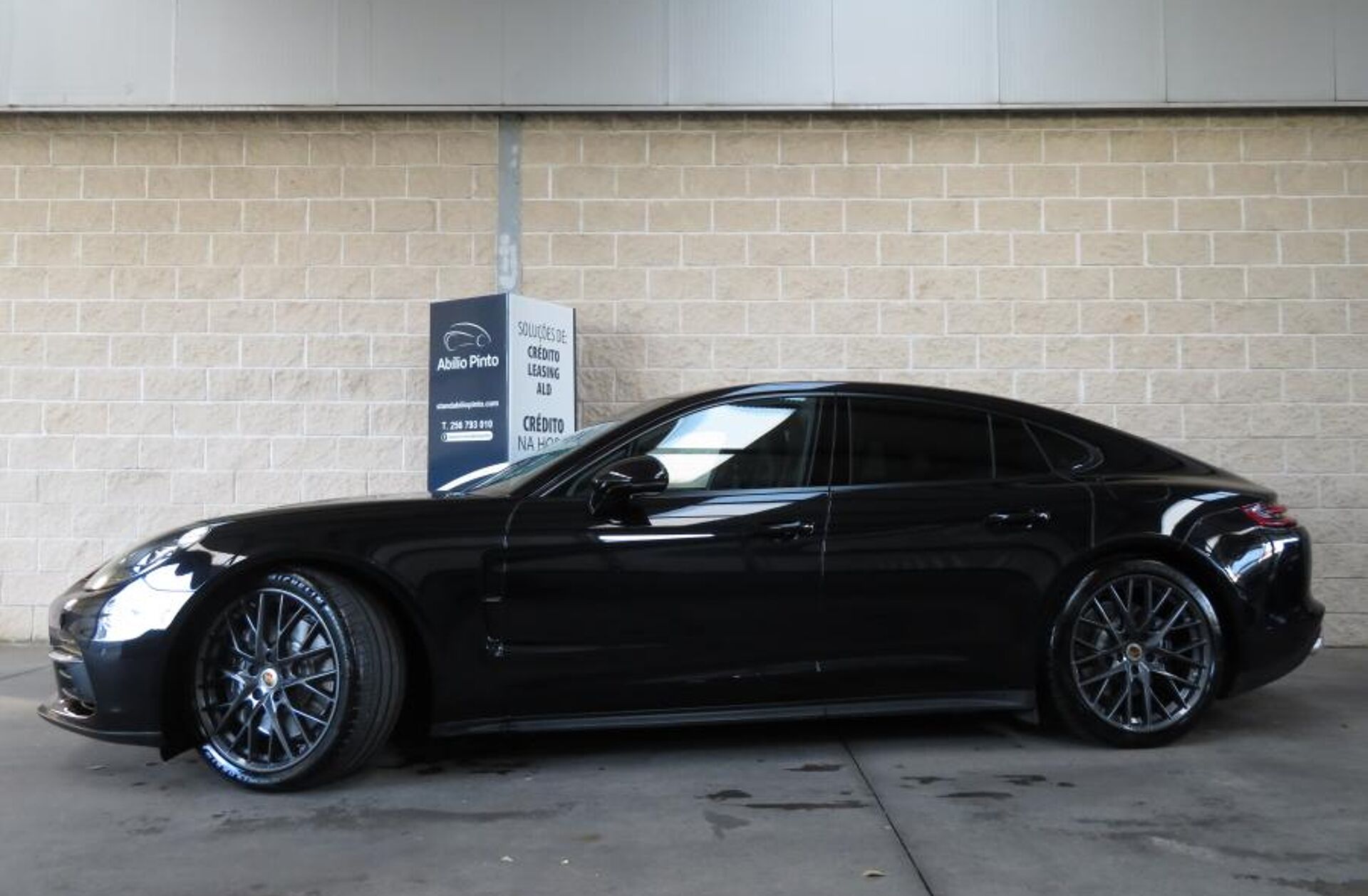 PORSCHE Panamera 4 E-Hybrid