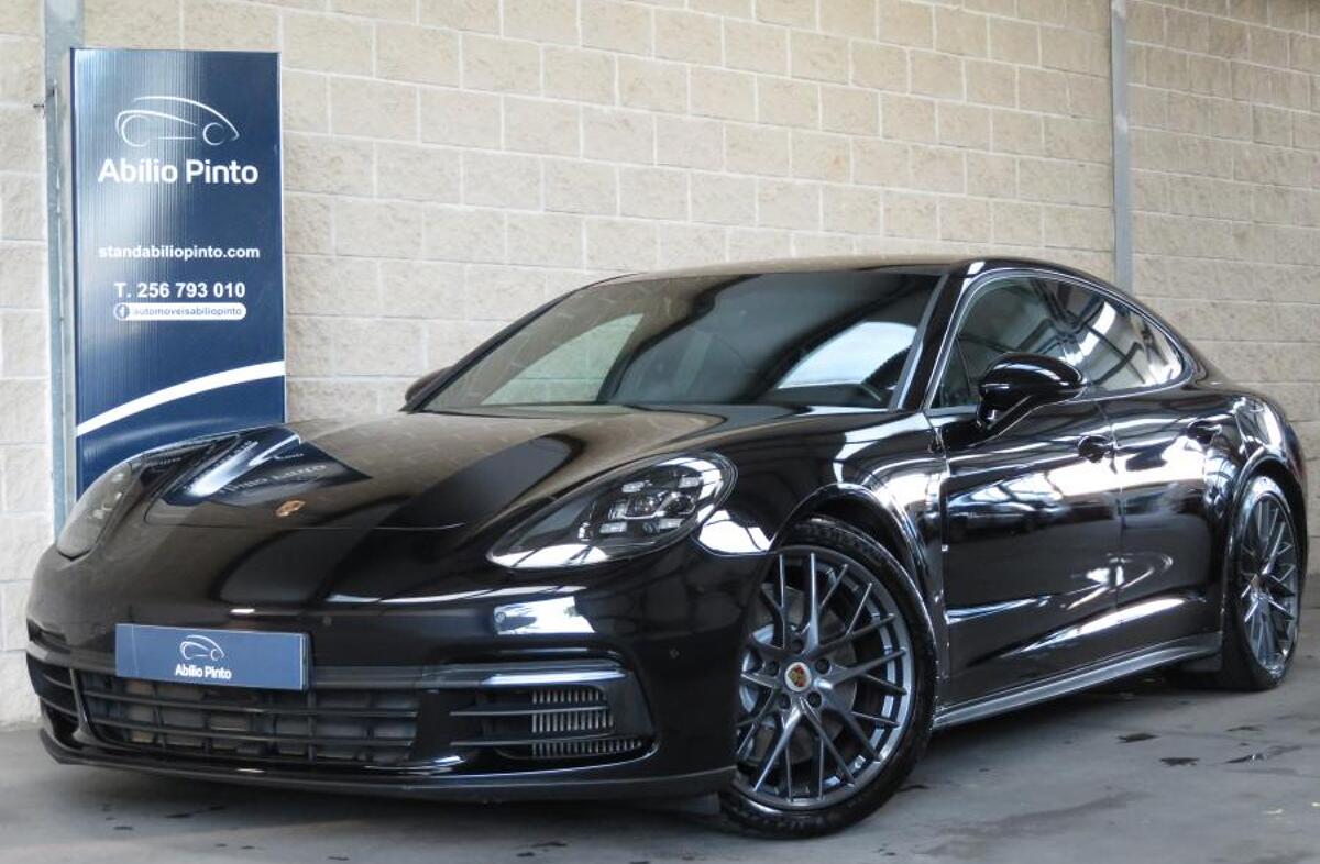 PORSCHE Panamera 4 E-Hybrid
