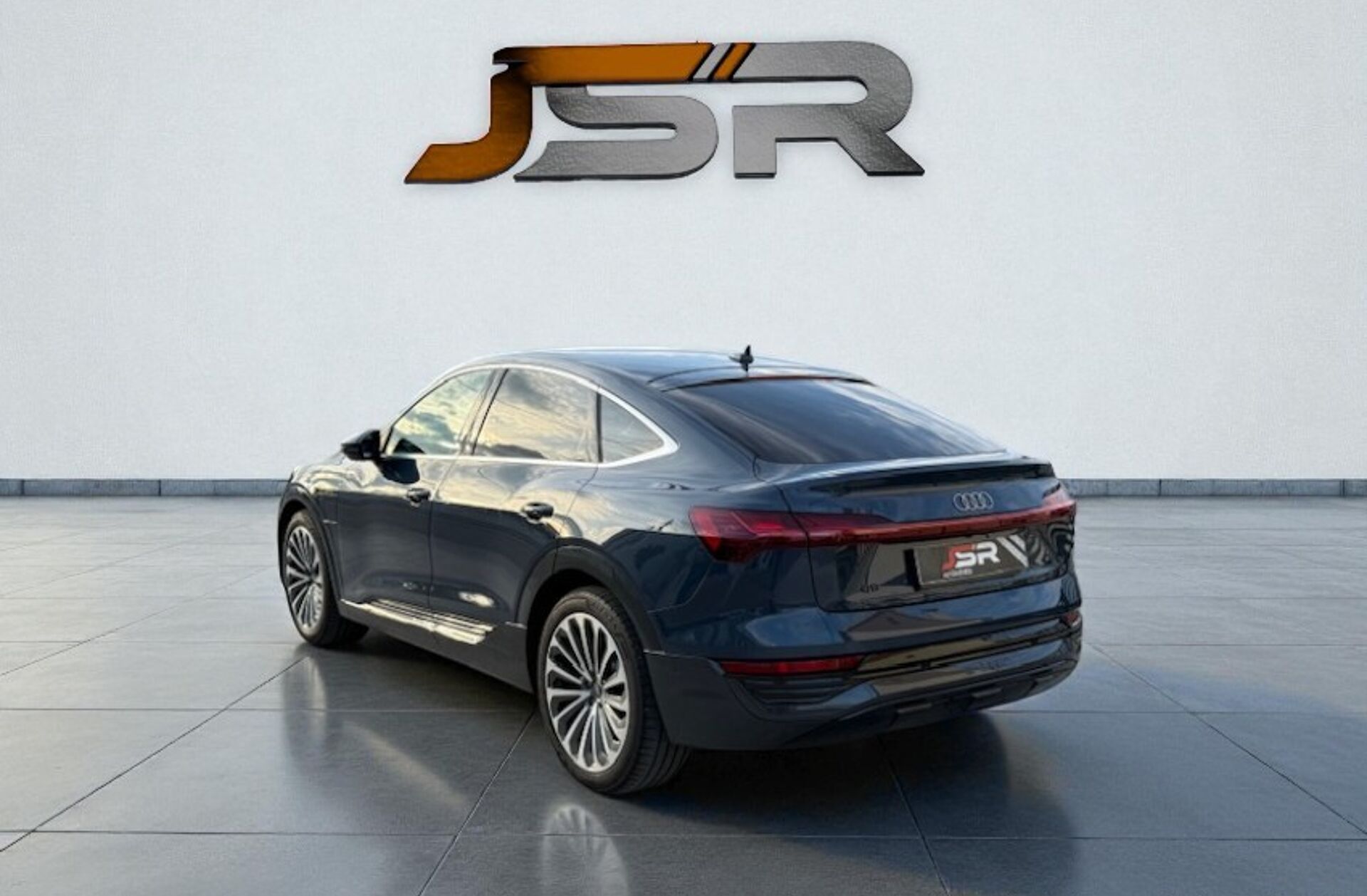 AUDI Q8 55 quattro Advanced