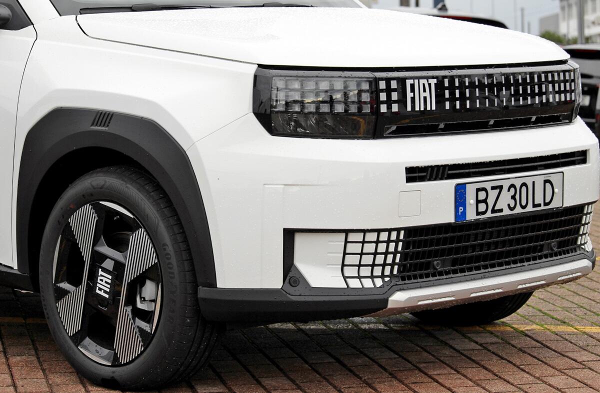 FIAT Grande Panda 1.2 Hybrid Icon eDCT