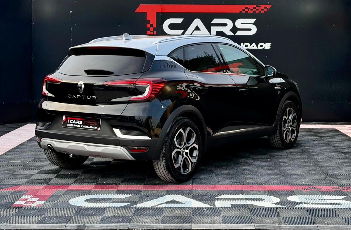 RENAULT Captur 1.5 dCi Exclusive EDC