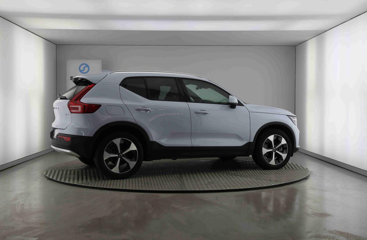 VOLVO XC40 2.0 B3 Core