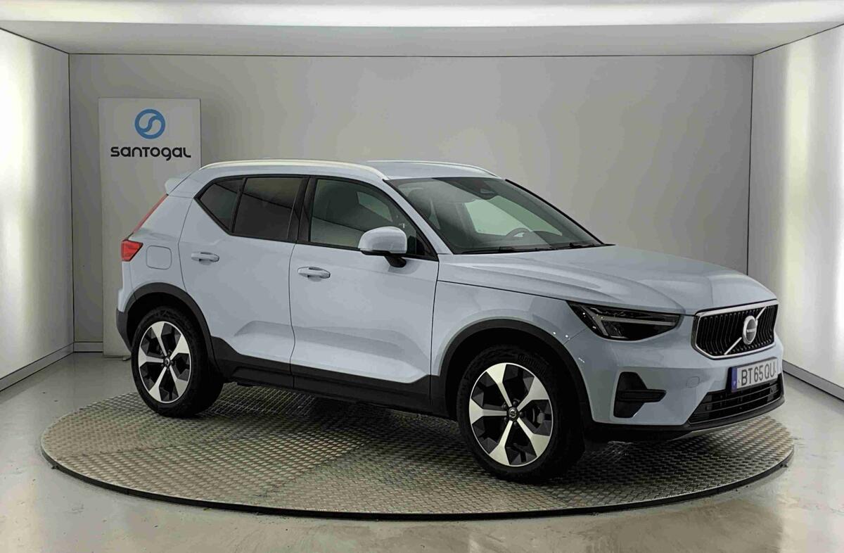 VOLVO XC40 2.0 B3 Core