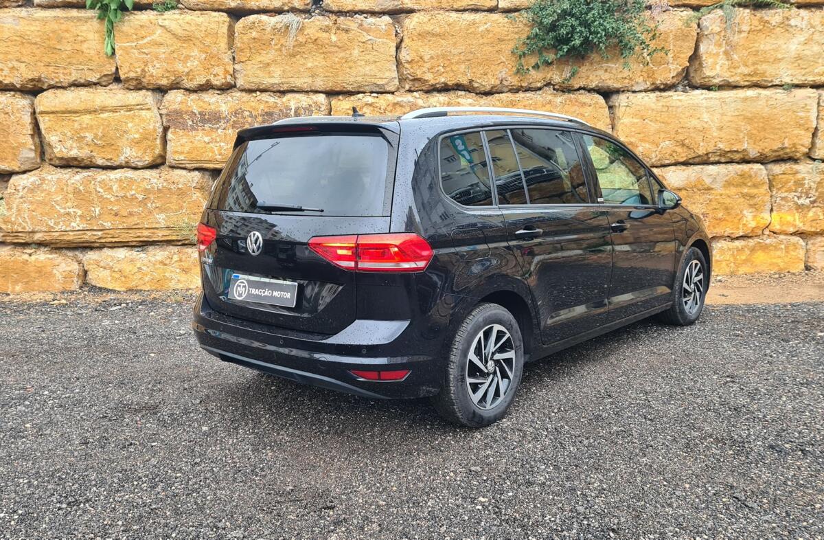 VOLKSWAGEN Touran 1.6 TDI Confortline