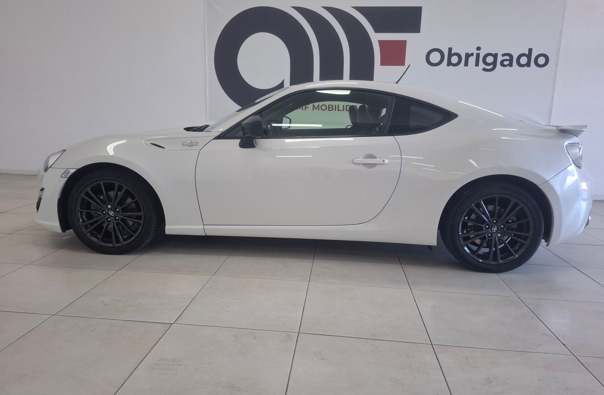 TOYOTA GT86 2.0D-4S +Navi