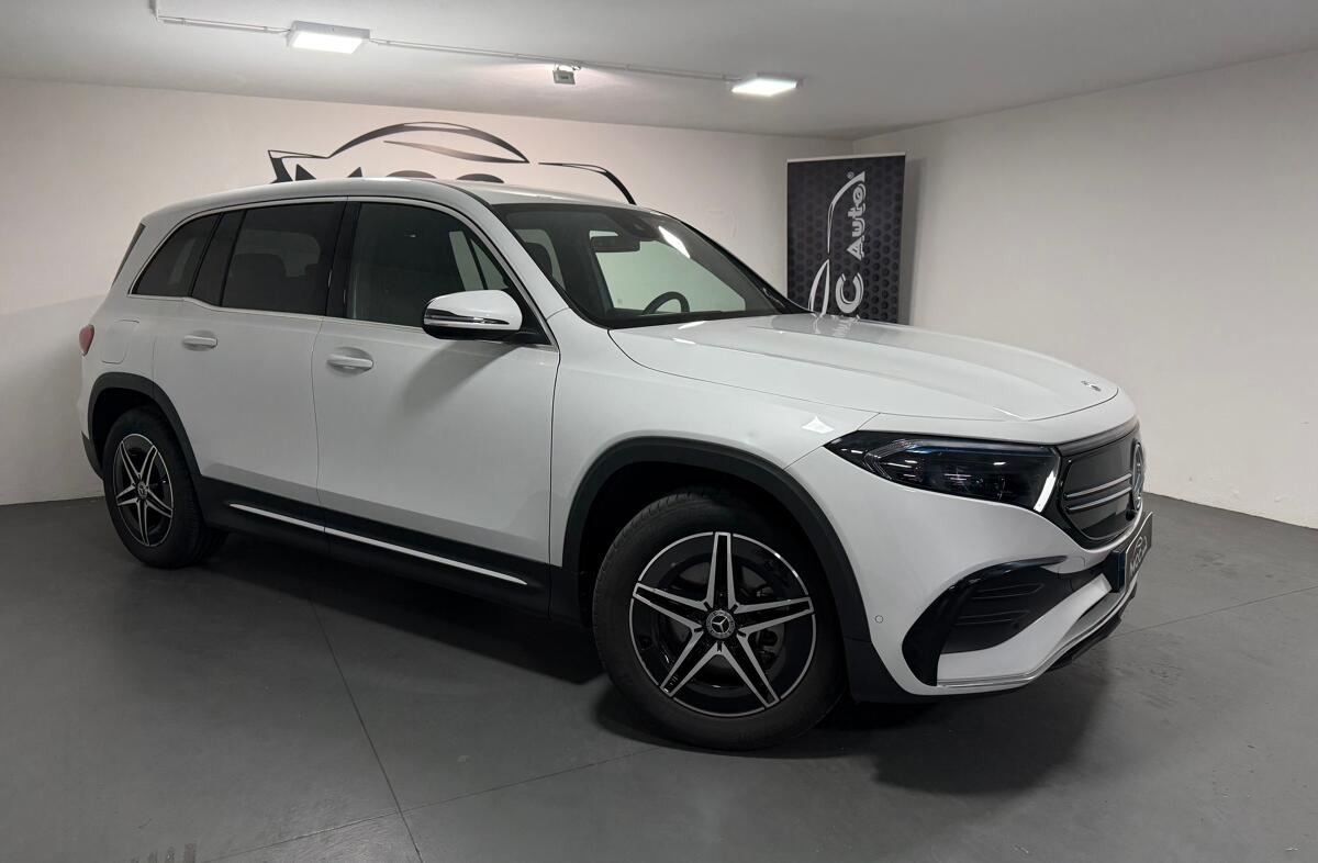 MERCEDES EQB 250 AMG Line