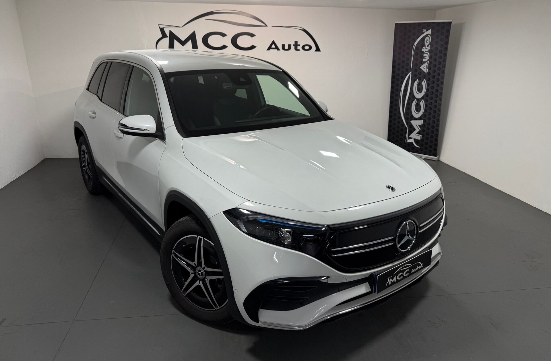 MERCEDES EQB 250 AMG Line