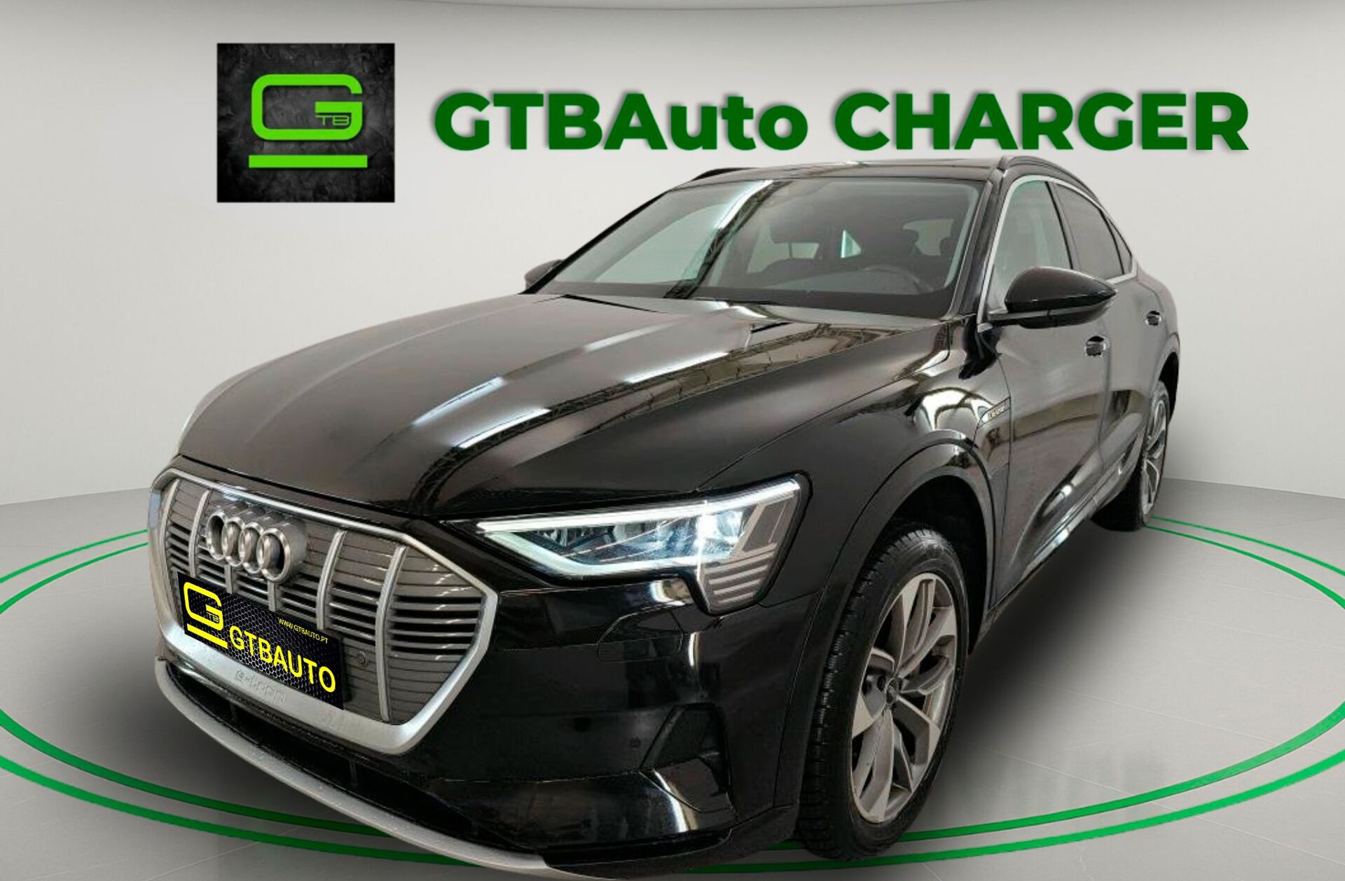 AUDI e-tron 50 quattro