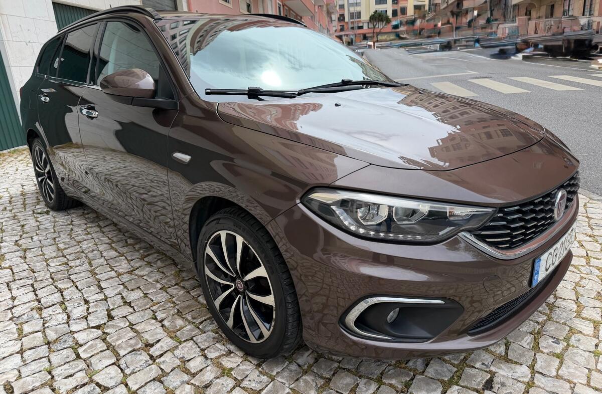 FIAT Tipo 1.6 M-Jet Lounge JLL17