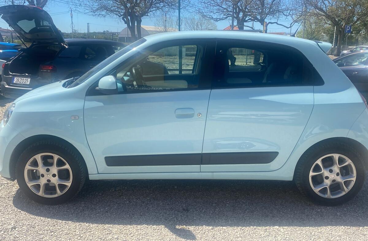 RENAULT Twingo 1.0 SCe Dynamique
