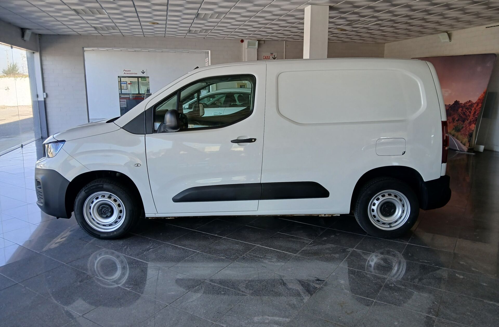 PEUGEOT Partner 1.5 BlueHDi Pro Standard