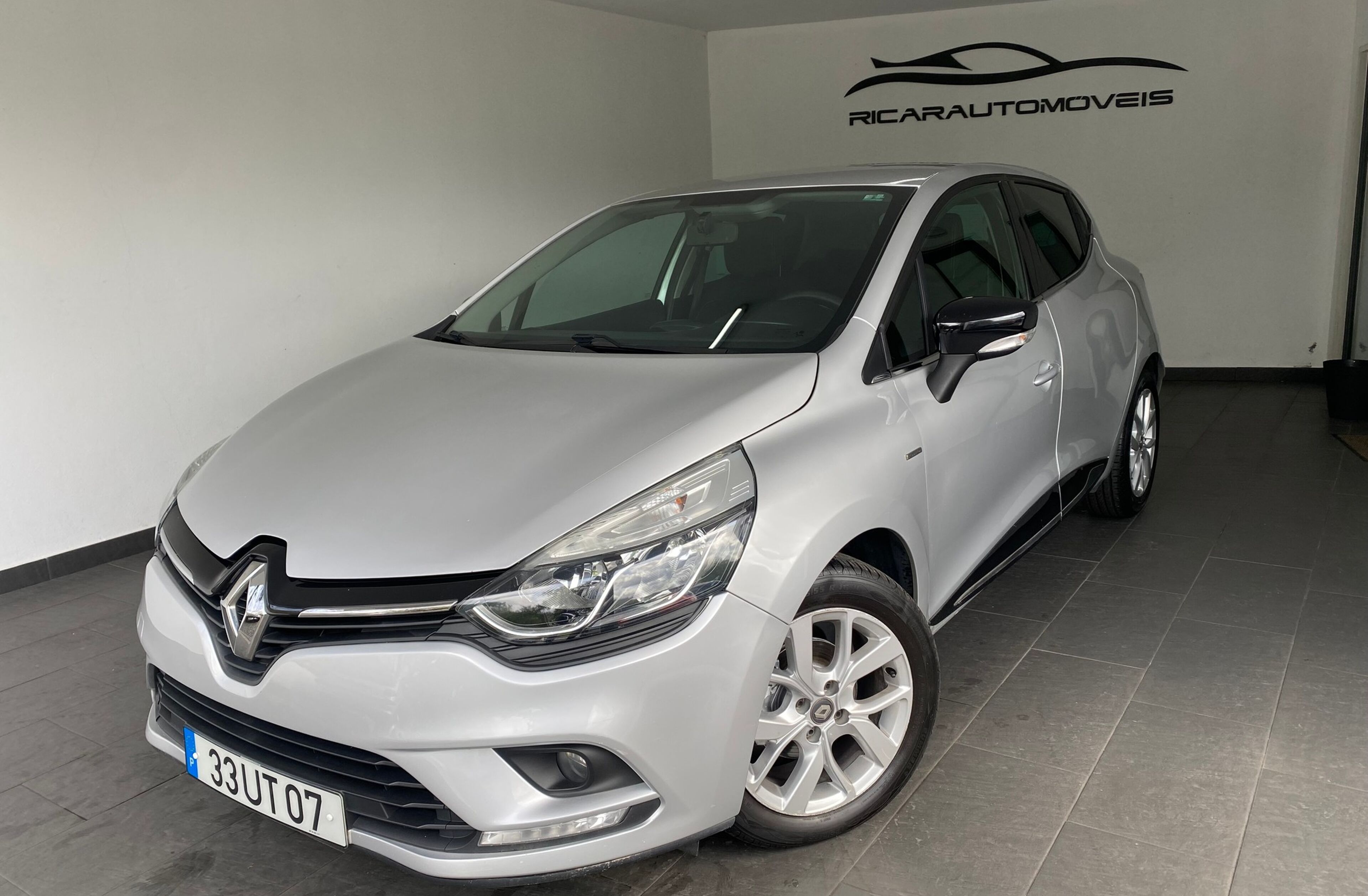 RENAULT Clio 1.5 dCi Limited