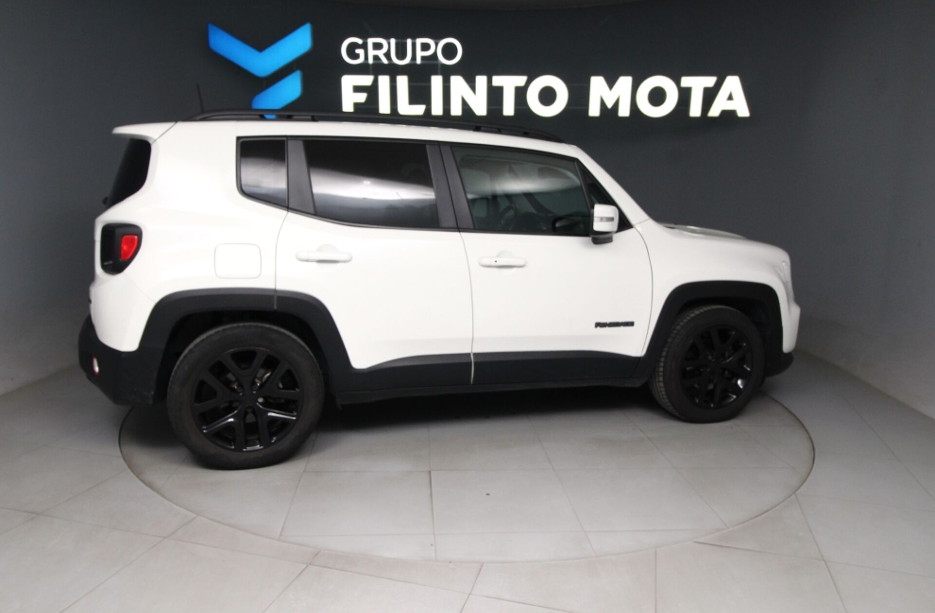 JEEP Renegade 1.3 T Night Eagle DCT