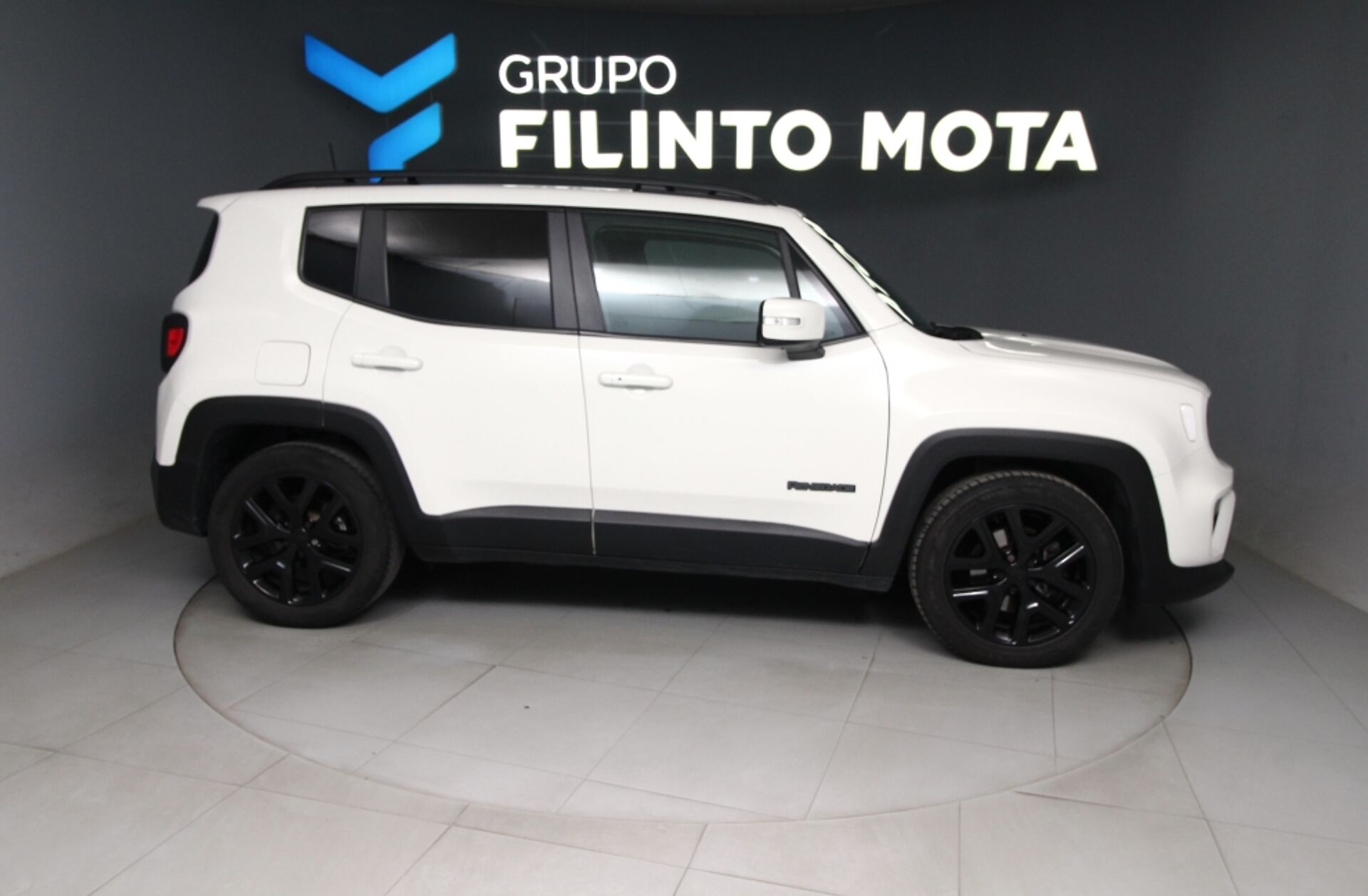 JEEP Renegade 1.3 T Night Eagle DCT