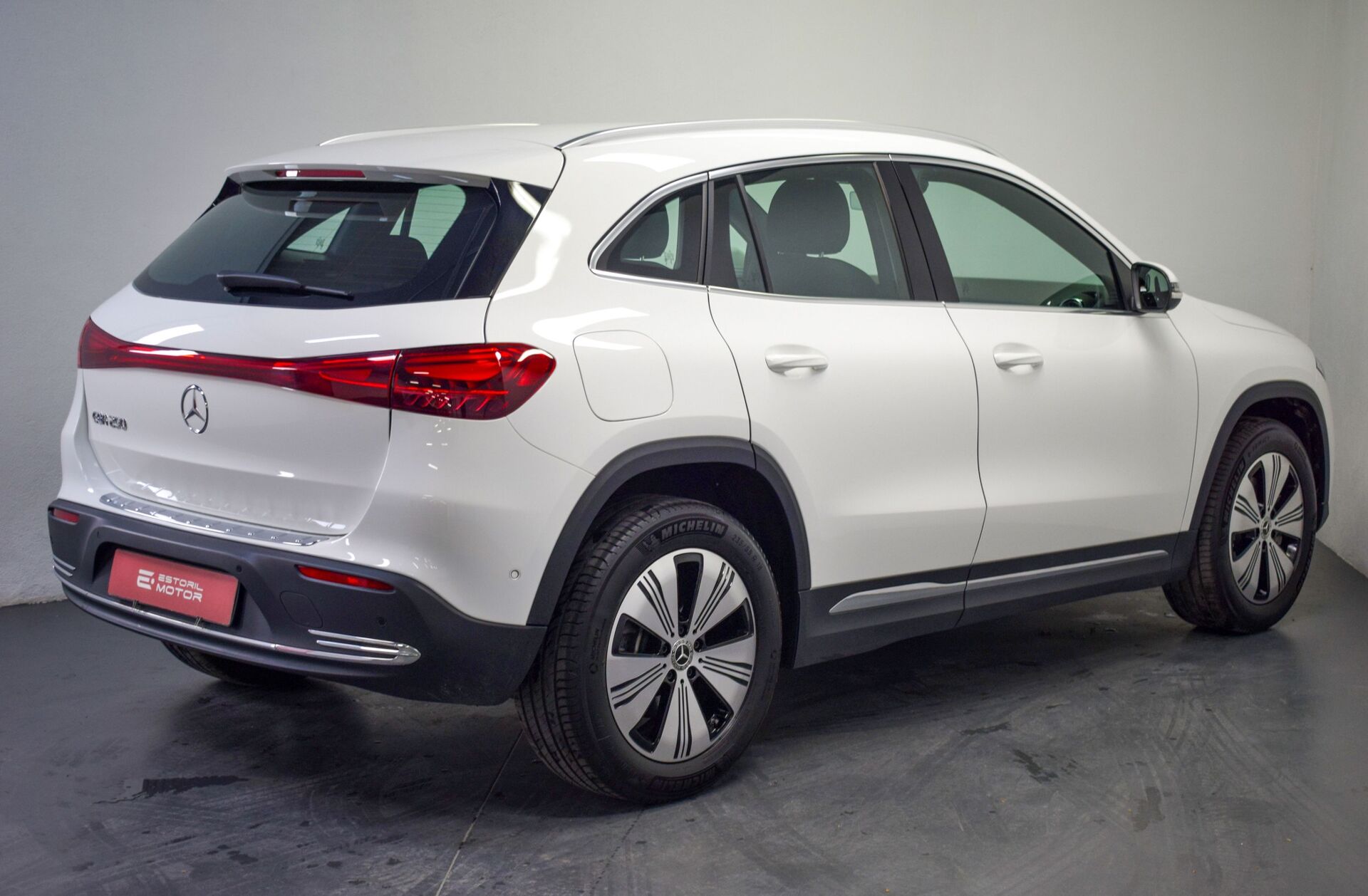 MERCEDES EQA 250+ Edition