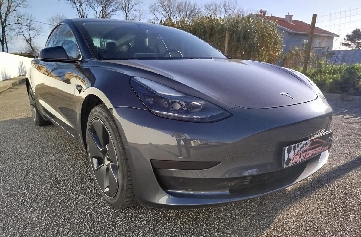 TESLA Model 3 Tração Traseira