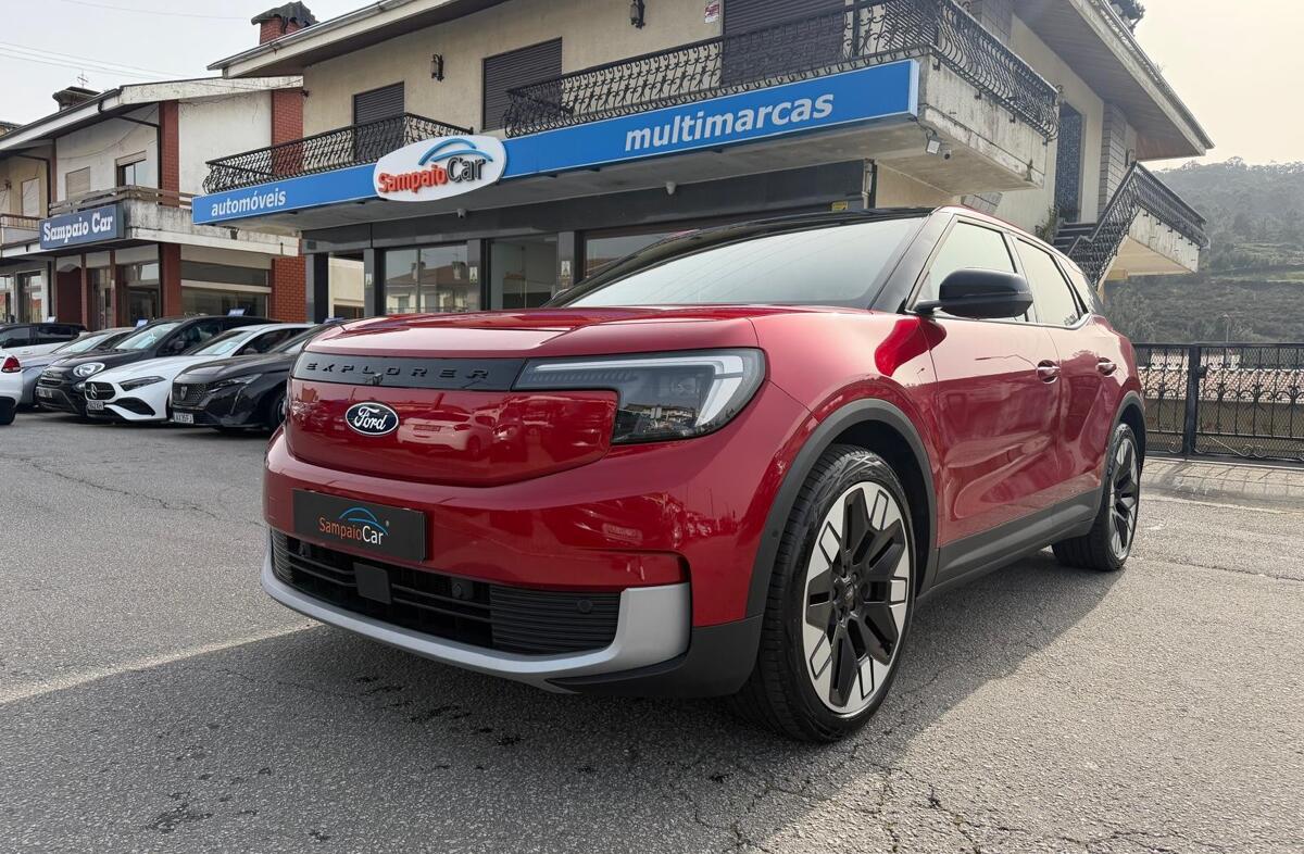 FORD Explorer 77 kWh Premium