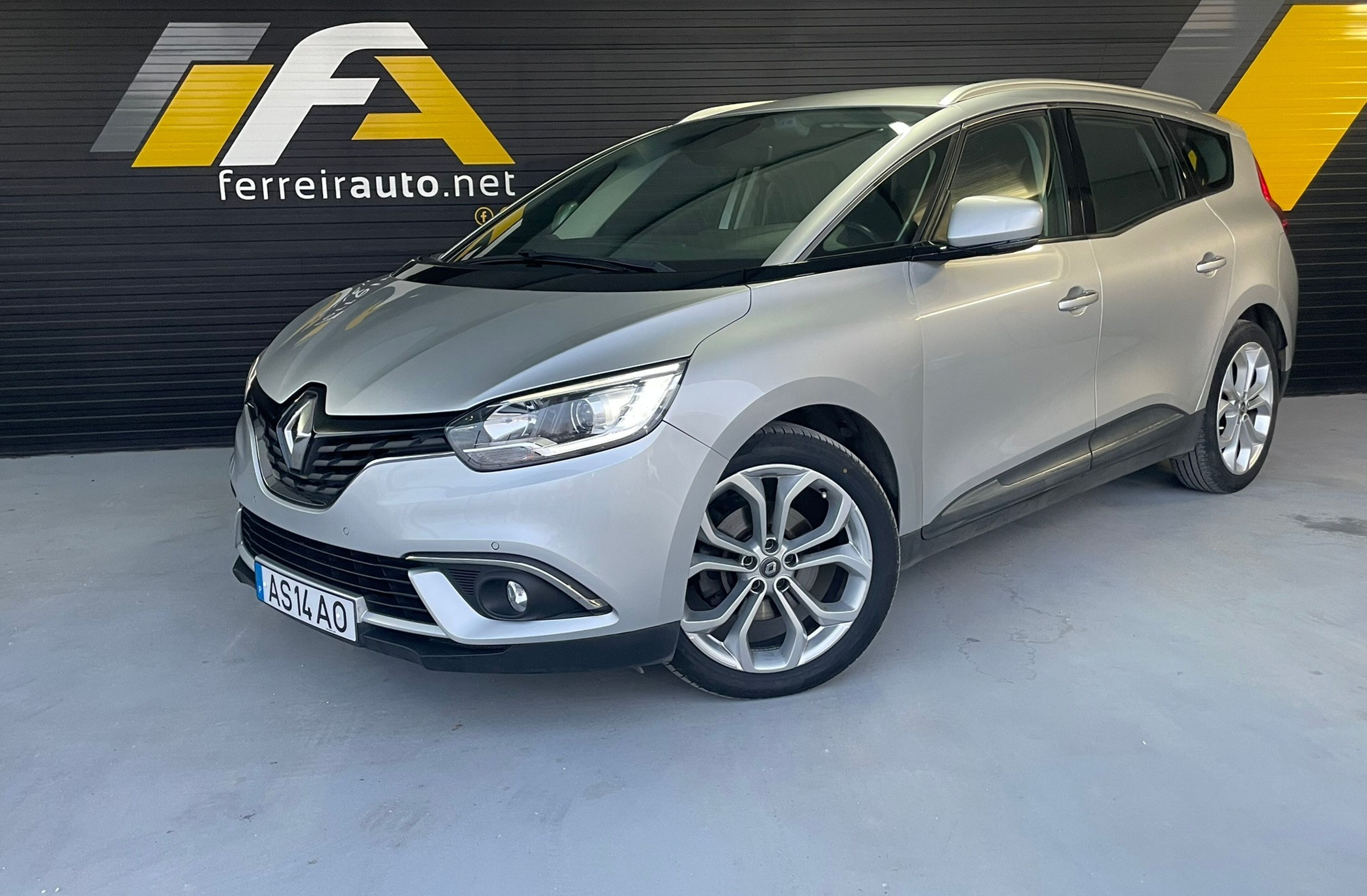 RENAULT Scénic 1.5 dCi Dynamique S 7L EDC