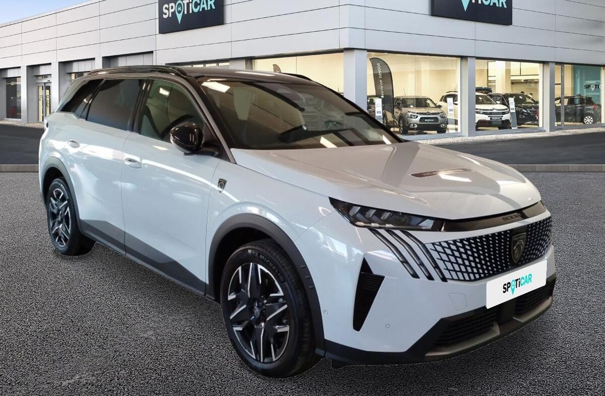 PEUGEOT 5008 1.2 Hybrid GT e-DCS6