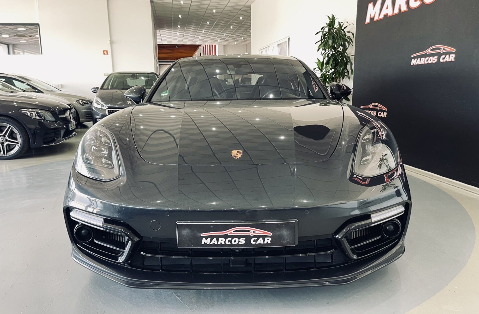 PORSCHE Panamera 4 S