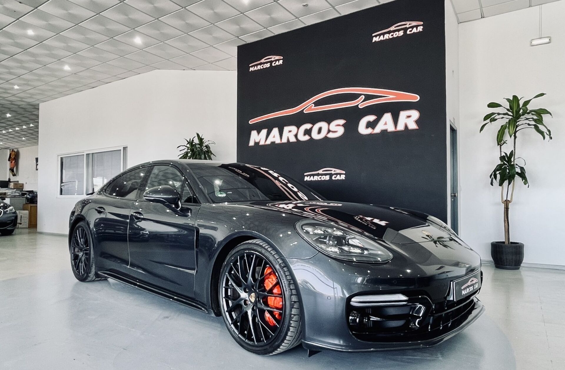 PORSCHE Panamera 4 S