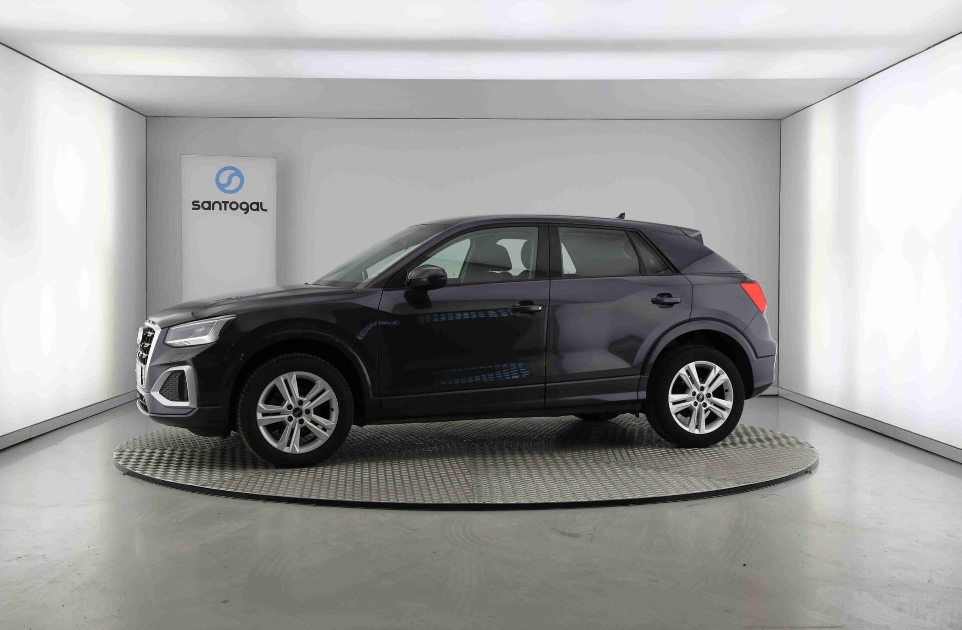 AUDI Q2 30 TFSI Advanced