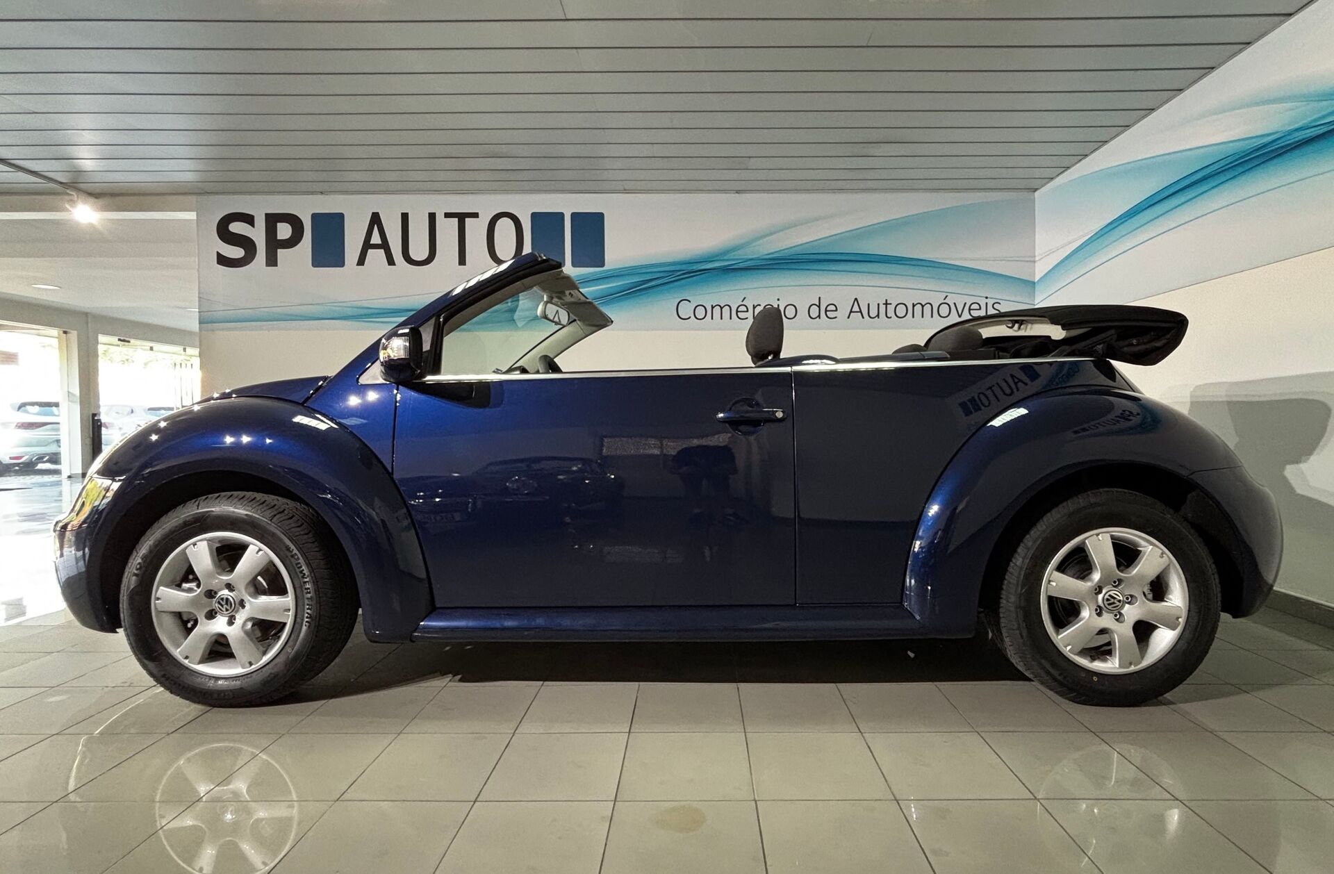 VOLKSWAGEN Beetle New  1.4 Top
