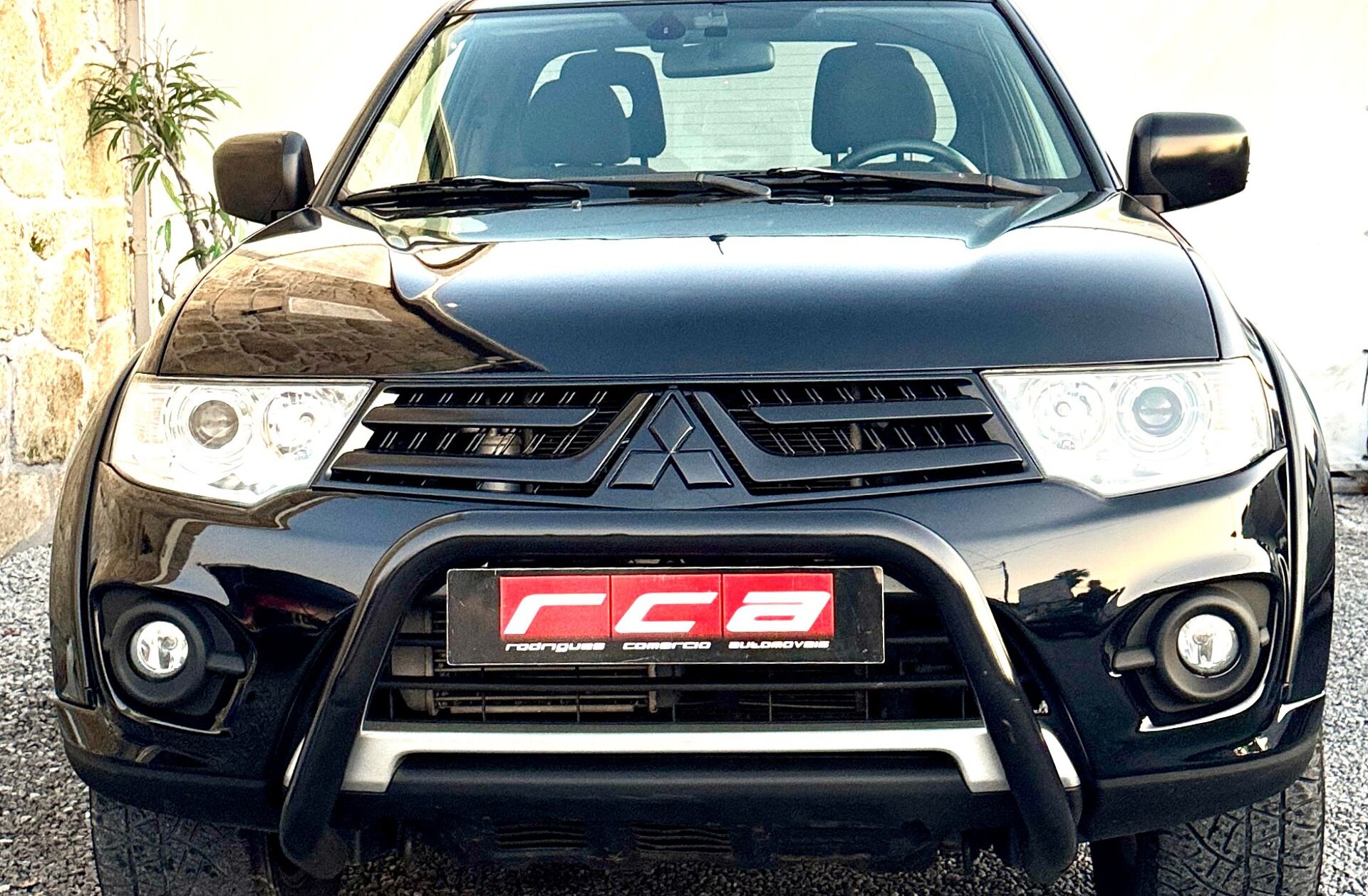 MITSUBISHI L 200 2.5 DI-D CD Inv.AC 4WD