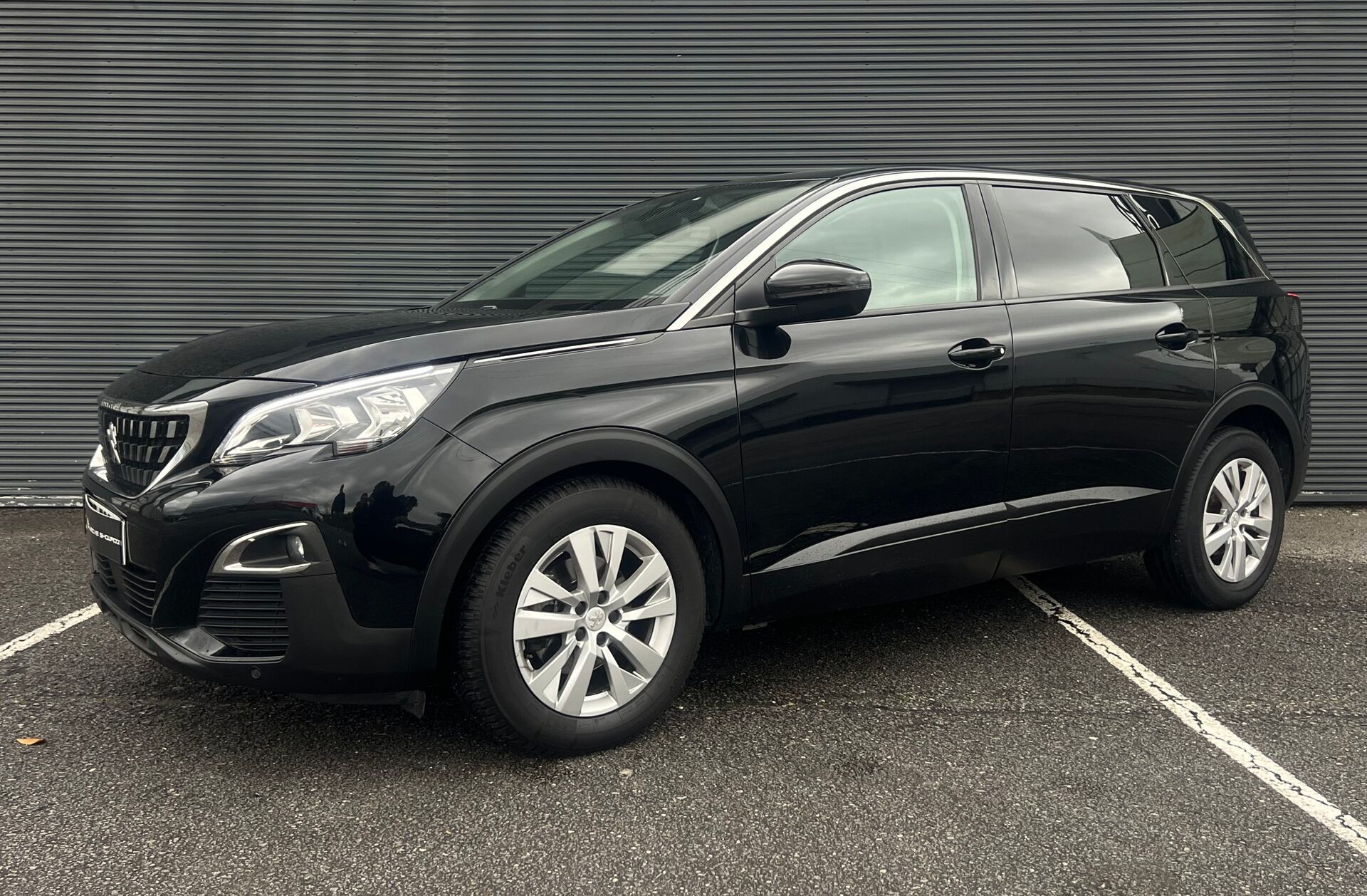 PEUGEOT 5008 1.5 BlueHDi Allure EAT8