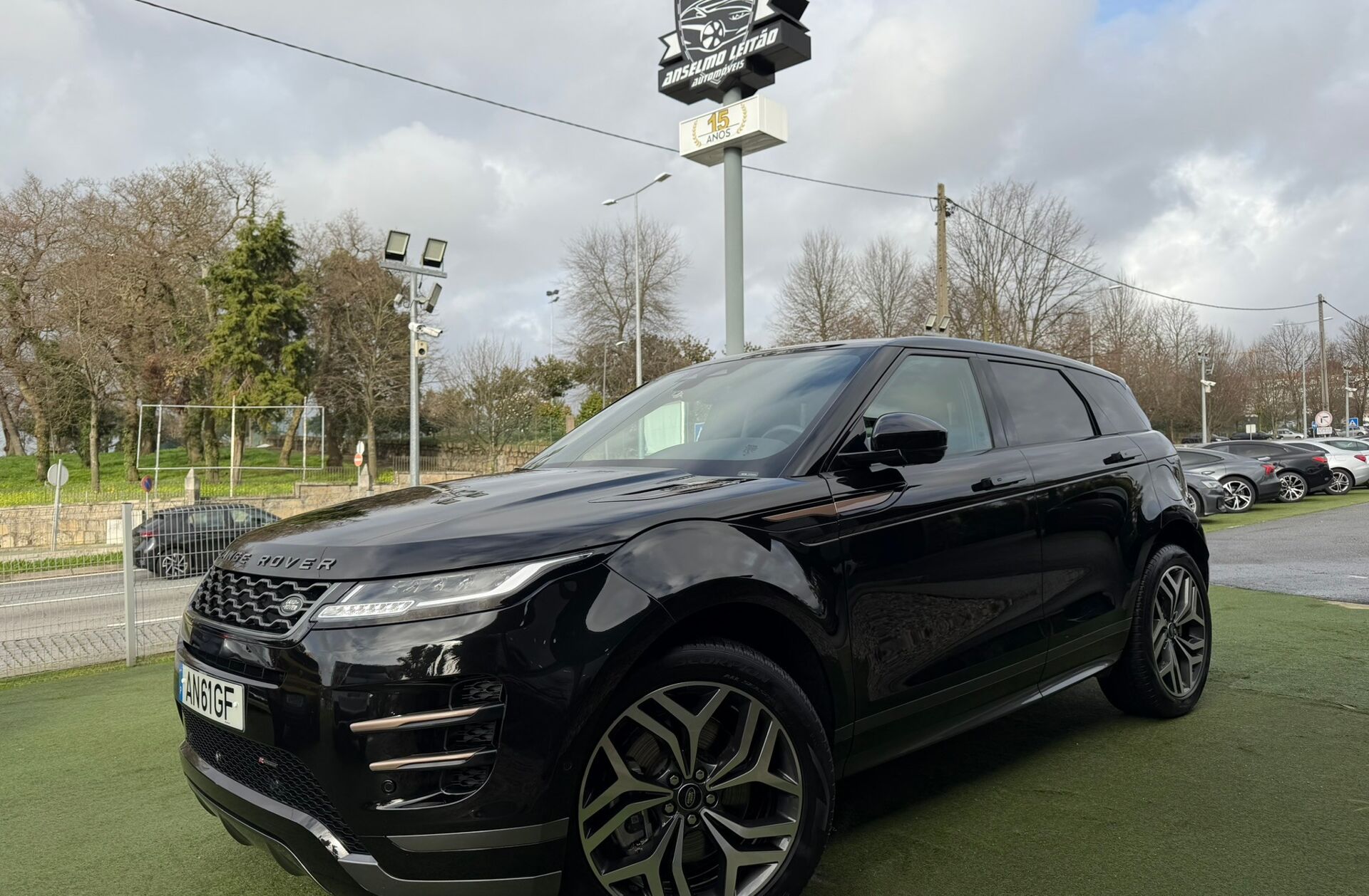 LAND ROVER Range Rover Evoque 1.5 P300e AWD R-Dynamic S Auto