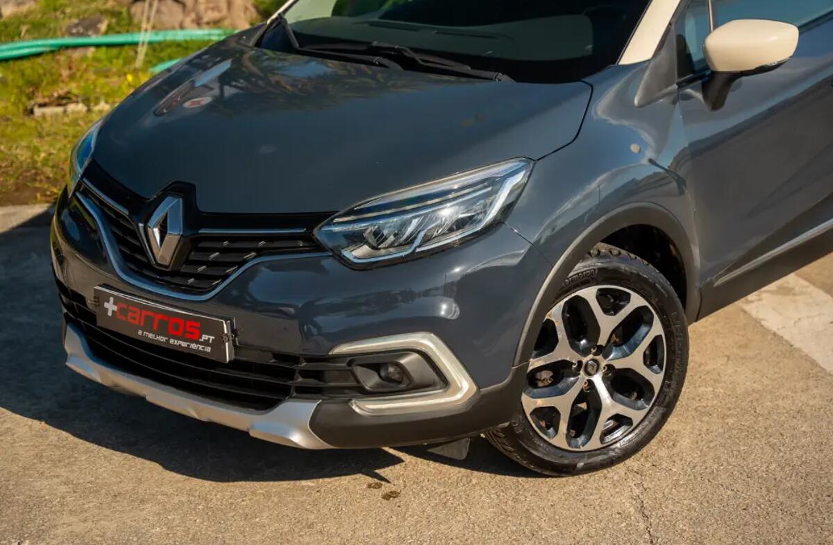 RENAULT Captur 0.9 TCe Exclusive