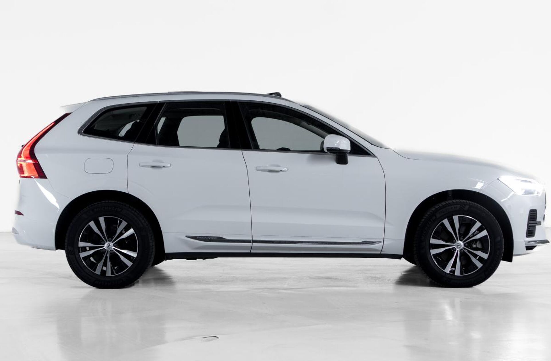 VOLVO XC60 2.0 T6 PHEV Inscription Expression AWD