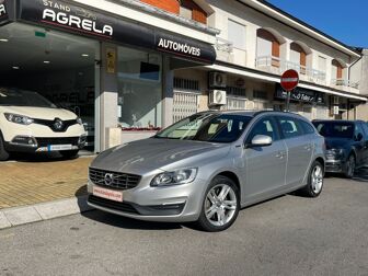 VOLVO V60 2.4 D6 Momentum AWD Phev