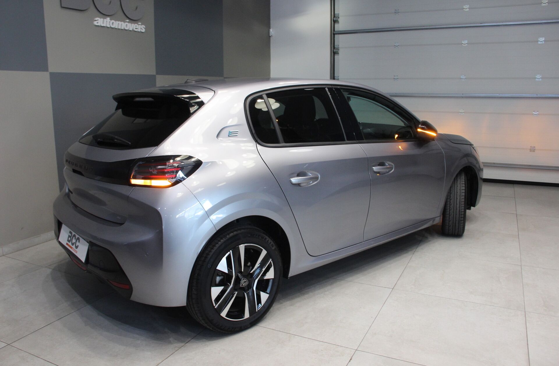 PEUGEOT 208 e- 50 kWh Active