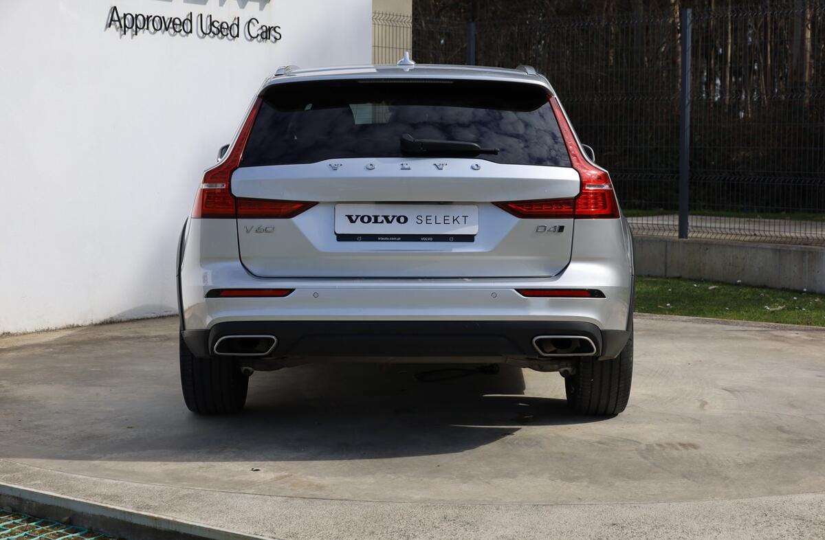 VOLVO V60 2.0 B4 Inscription Geartronic