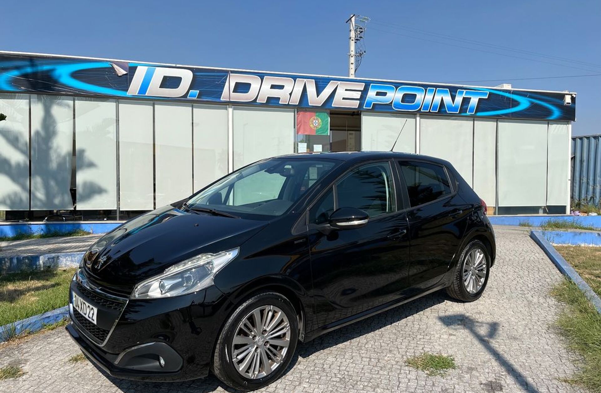 PEUGEOT 208 1.2 PureTech Signature