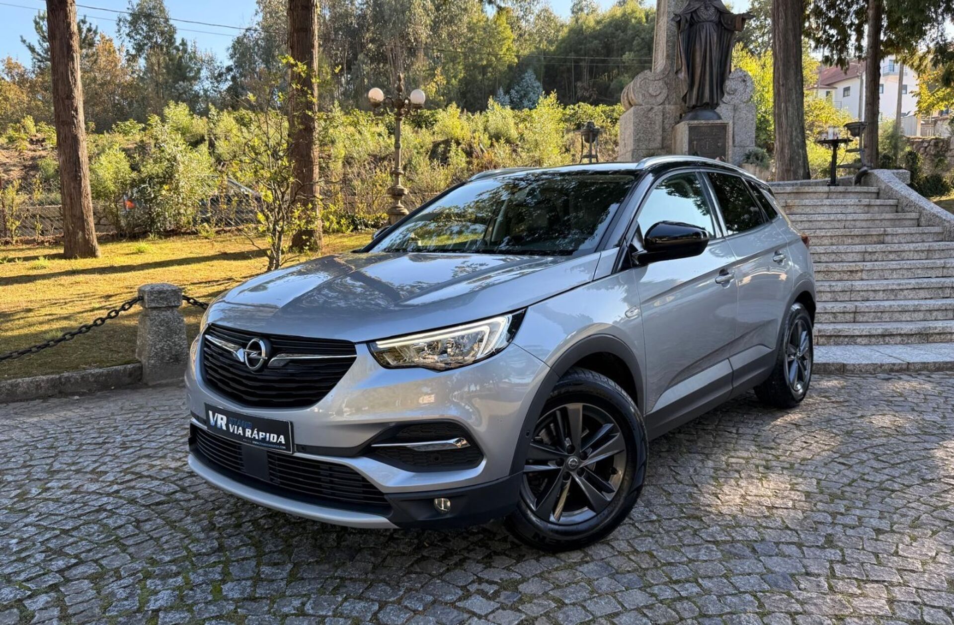 OPEL Grandland X 1.5 CDTI Design & Tech