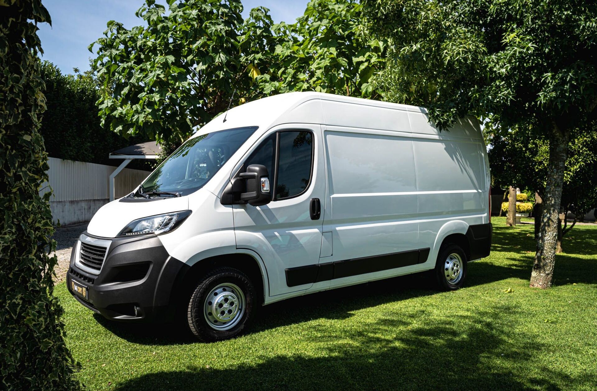 PEUGEOT Boxer 2.0 BlueHDi 333 L3H2 Pro