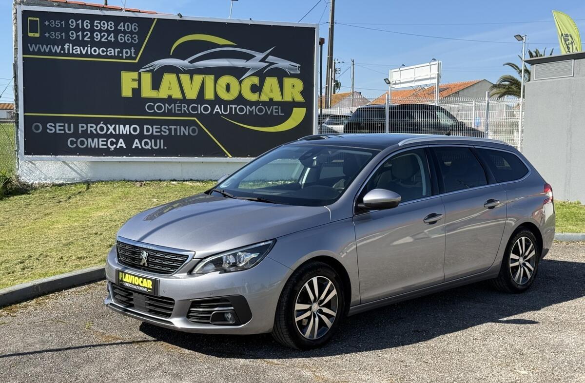 PEUGEOT 308 1.2 PureTech Allure EAT8