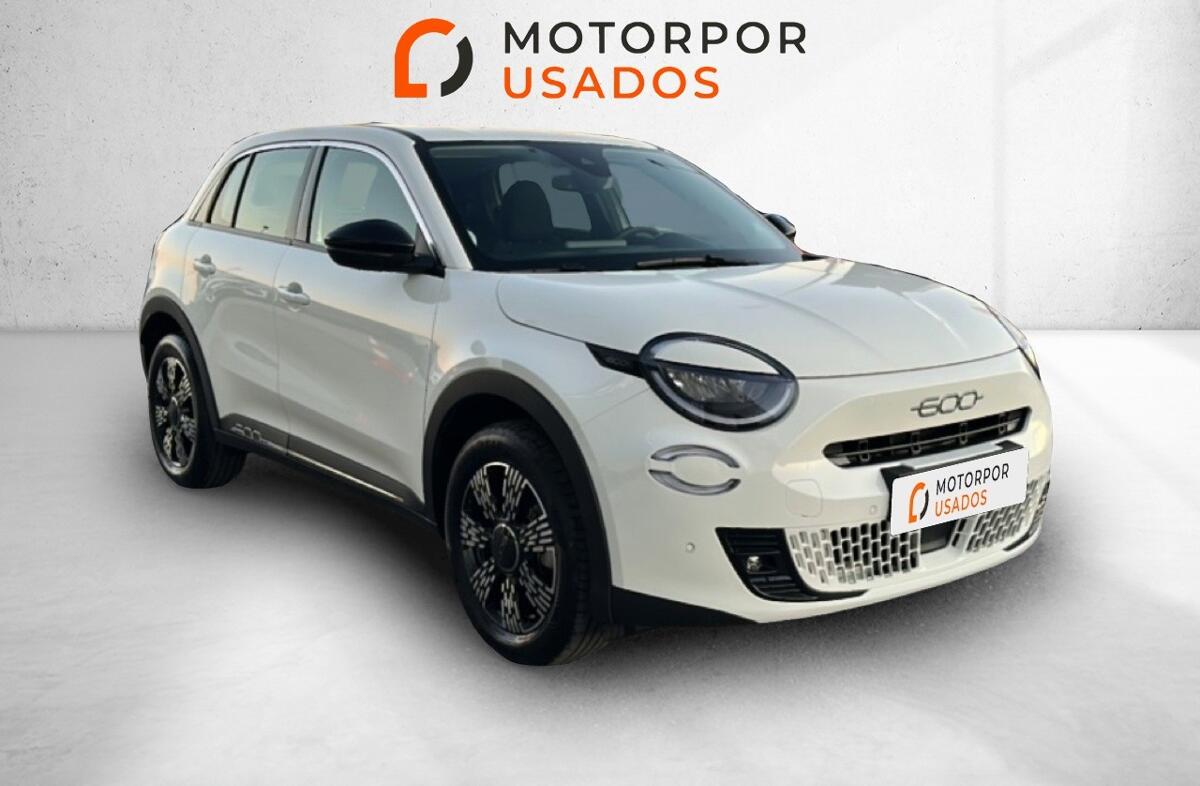 FIAT 600 1.2 Hybrid