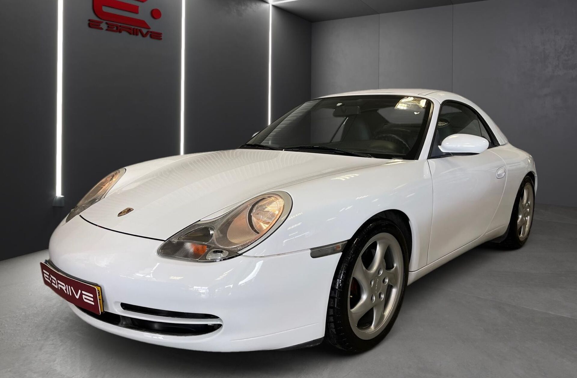 PORSCHE 911 Carrera Coupé