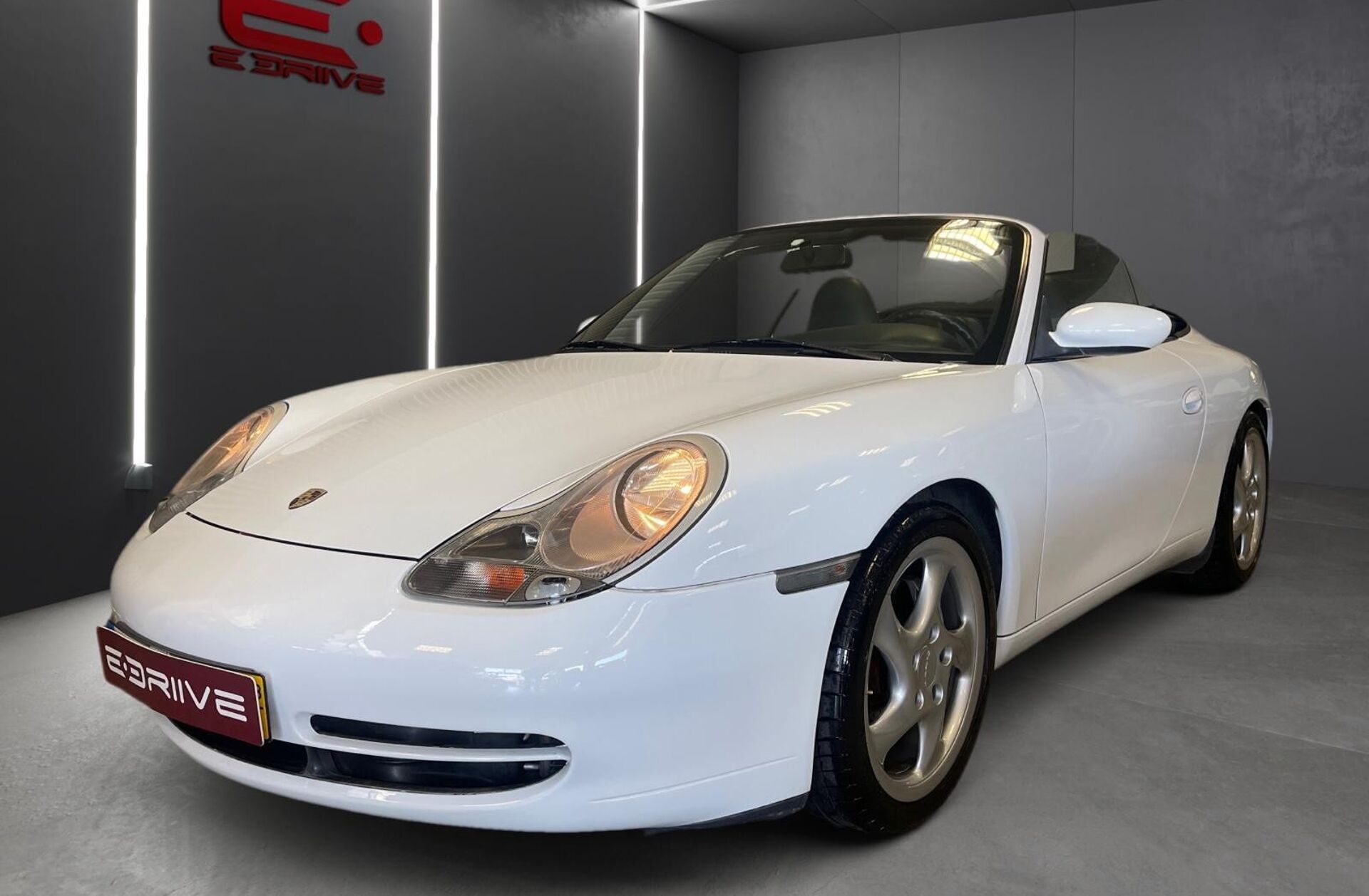 PORSCHE 911 Carrera Coupé